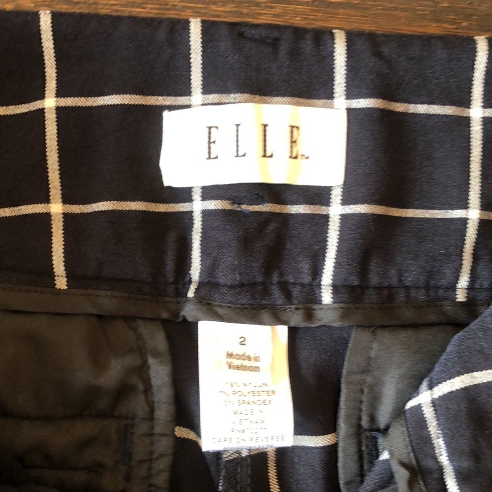 Elle stretch bermuda short - Picture 3 of 10